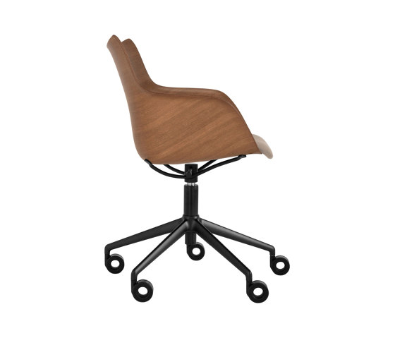 Q/Wood Rotelle Soft Legno Scuro/Nero/Ecrù | Poltrone | Kartell