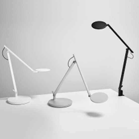 Nova with Charging Base | Luminaires de table | Humanscale