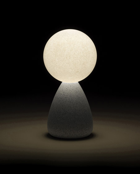 Boom | Table Lamp | Tischleuchten | PLUST