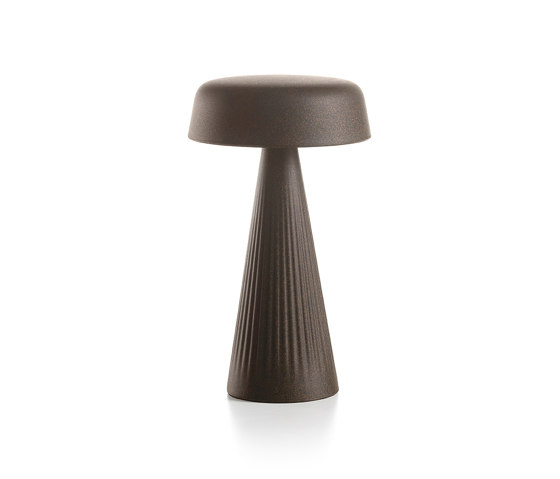 Fade | Table Lamp | Tischleuchten | PLUST