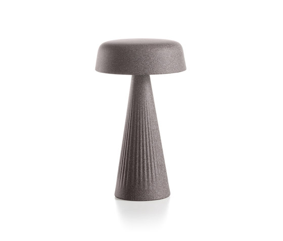 Fade | Table Lamp | Luminaires de table | PLUST