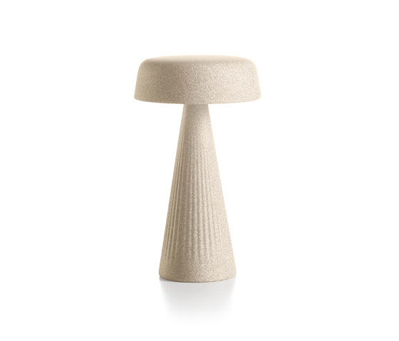 Fade | Table Lamp | Tischleuchten | PLUST