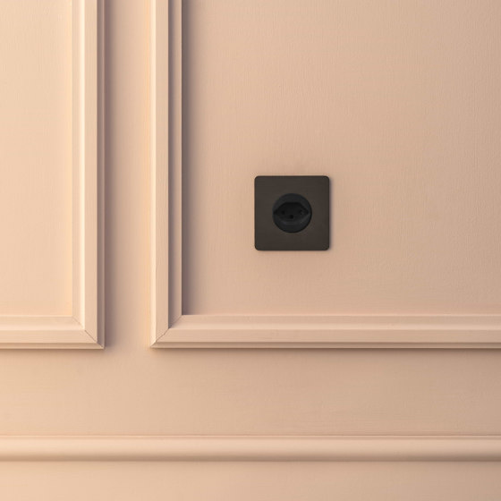 Single Swiss Module Round | Swiss sockets | Corston Architectural Detail