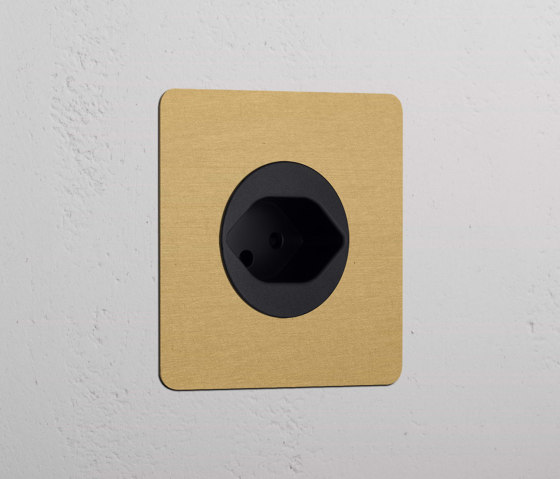 Single Swiss Module Round | Prises norme suisse | Corston Architectural Detail