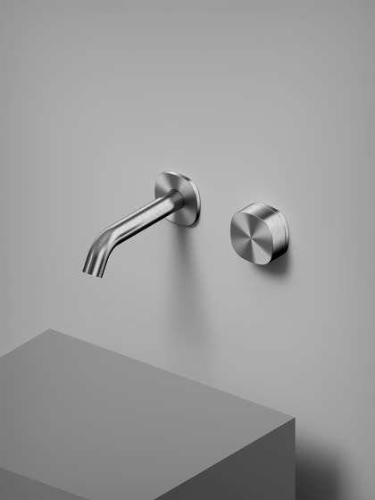 Super | Progressive wall mixer with 150mm spout | Wash basin taps | Quadrodesign