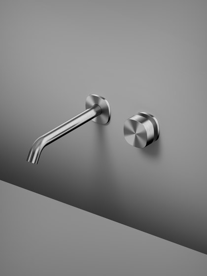 Super | Traditional wall mixer with 210mm spout | Wash basin taps | Quadrodesign