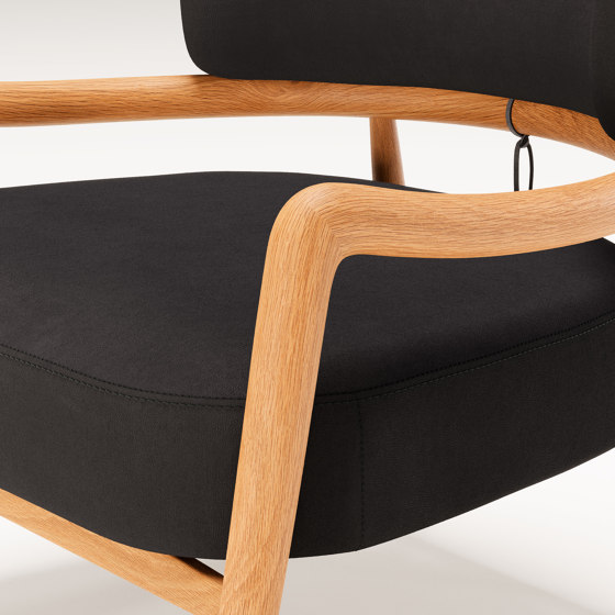 Botero Lounge Chair | Sessel | Wewood