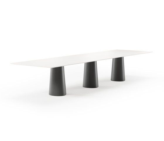 P.O.V. Plus Table | Dining tables | TON A.S.