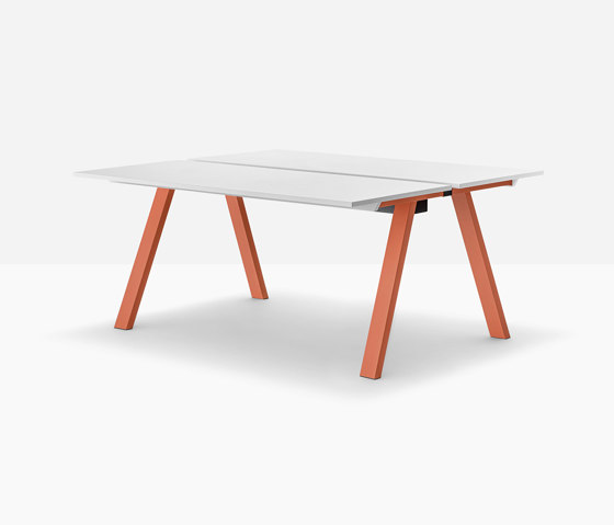 Arki-Table Desk | Scrivanie | PEDRALI