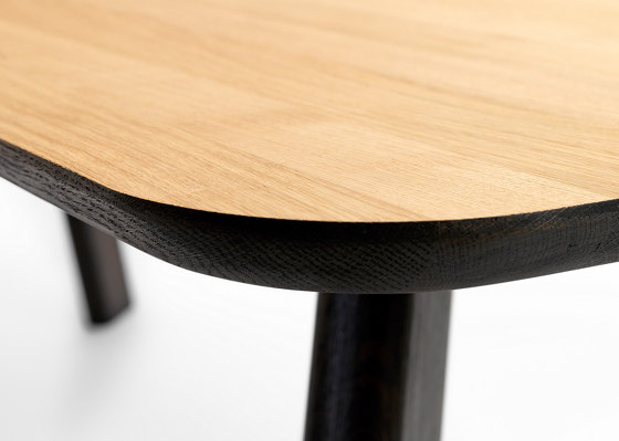 Eau Rouge | Dining tables | Kluskens Meubelcreaties