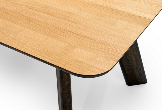 Eau Rouge | Dining tables | Kluskens Meubelcreaties