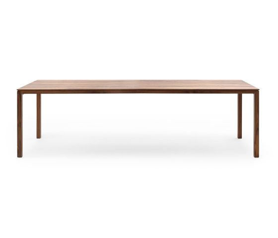 Flynt Walnut | Dining tables | Kluskens Meubelcreaties