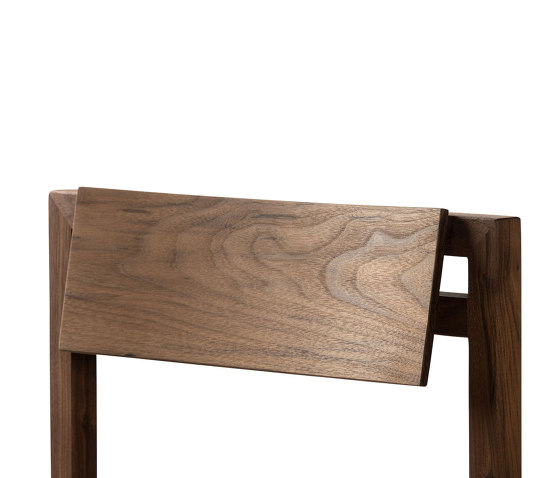 Haus Chair Walnut | Chairs | Kluskens Meubelcreaties