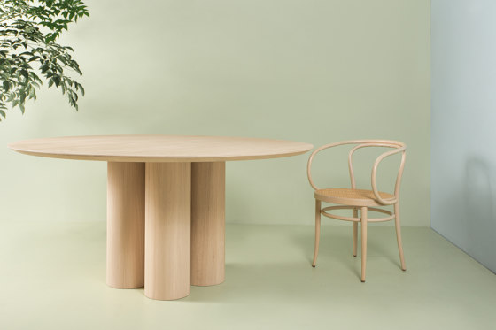 Jumbo Oak | Dining tables | Kluskens Meubelcreaties