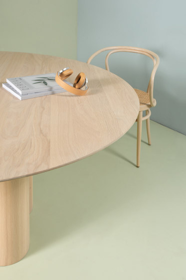 Jumbo Oak | Dining tables | Kluskens Meubelcreaties