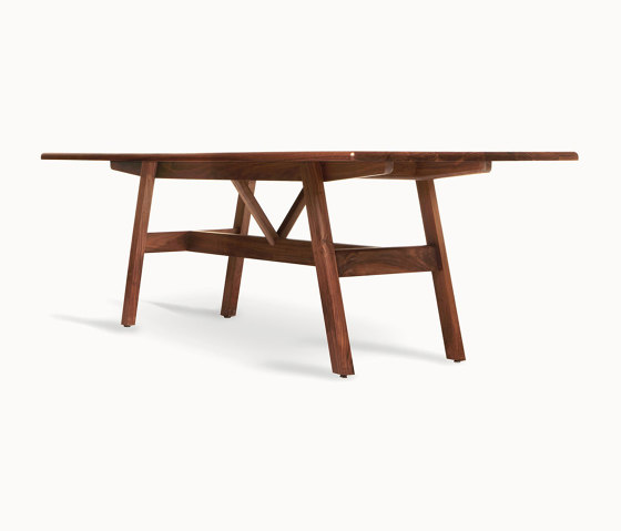 Kant Tables | Dining tables | BassamFellows