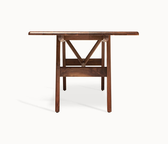 Kant Tables | Dining tables | BassamFellows