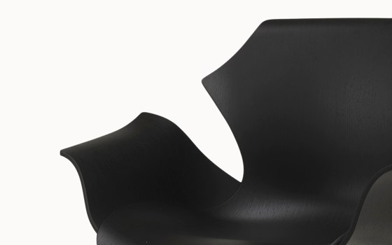 Petal Chair Metal Base | Sillas | BassamFellows