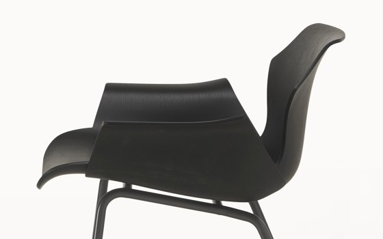 Petal Lounge Chair Metal Base | Sillones | BassamFellows