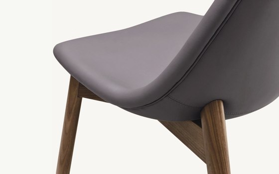 Slink Lounge Chair | Chaises | BassamFellows