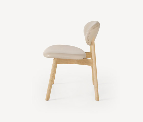 Ovoid Chair | Stühle | BassamFellows