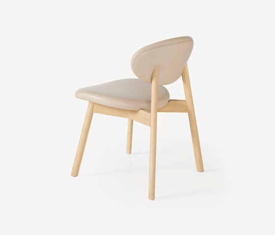 Ovoid Chair | Stühle | BassamFellows