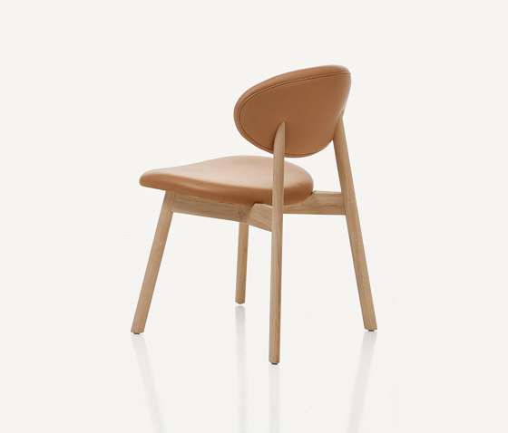 Ovoid Chair | Sillas | BassamFellows