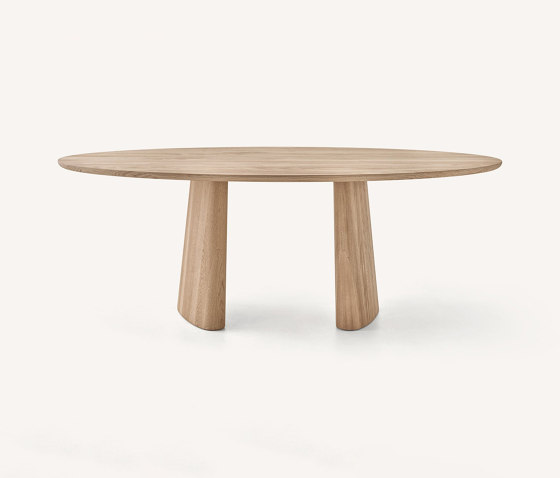 Bi-Ped Tables | Couchtische | BassamFellows