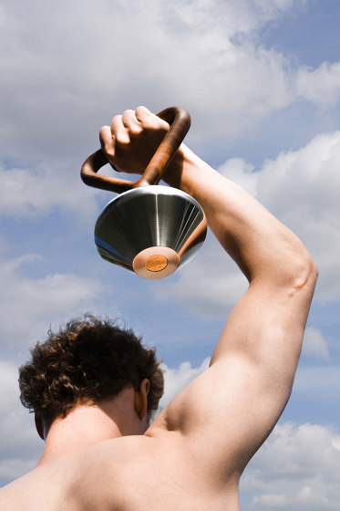 Kettlebells in American Walnut | Attrezzi fitness | kenko 