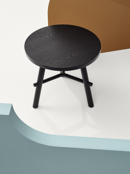 Record contract | Side tables | Infiniti