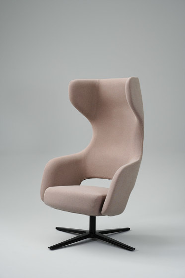 Sandie Lounge Chair | Sessel | Narbutas