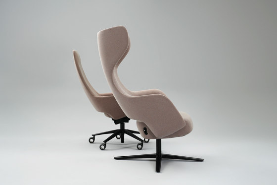 Sandie Lounge Chair | Sessel | Narbutas