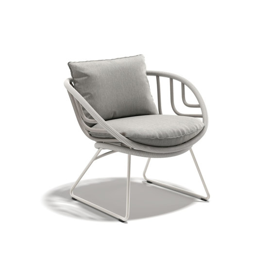 KIDA Lounge Chair | Fauteuils | DEDON