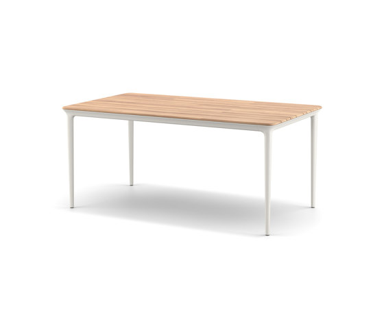 BELLMONDE Dining table M | Tables de repas | DEDON