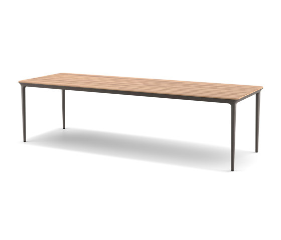 BELLMONDE Dining table XL | Tables de repas | DEDON