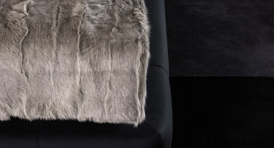 Avon "Throw" | Bettdecken | Minotti