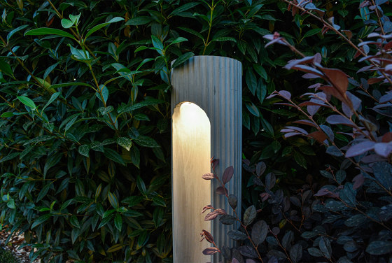 STELE bollard outdoor lighting BETALY® | Bolardos de luz | 9010 Novantadieci