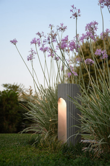 STELE SMALL bollard outdoor lighting BETALY® | Bornes lumineuses | 9010 Novantadieci