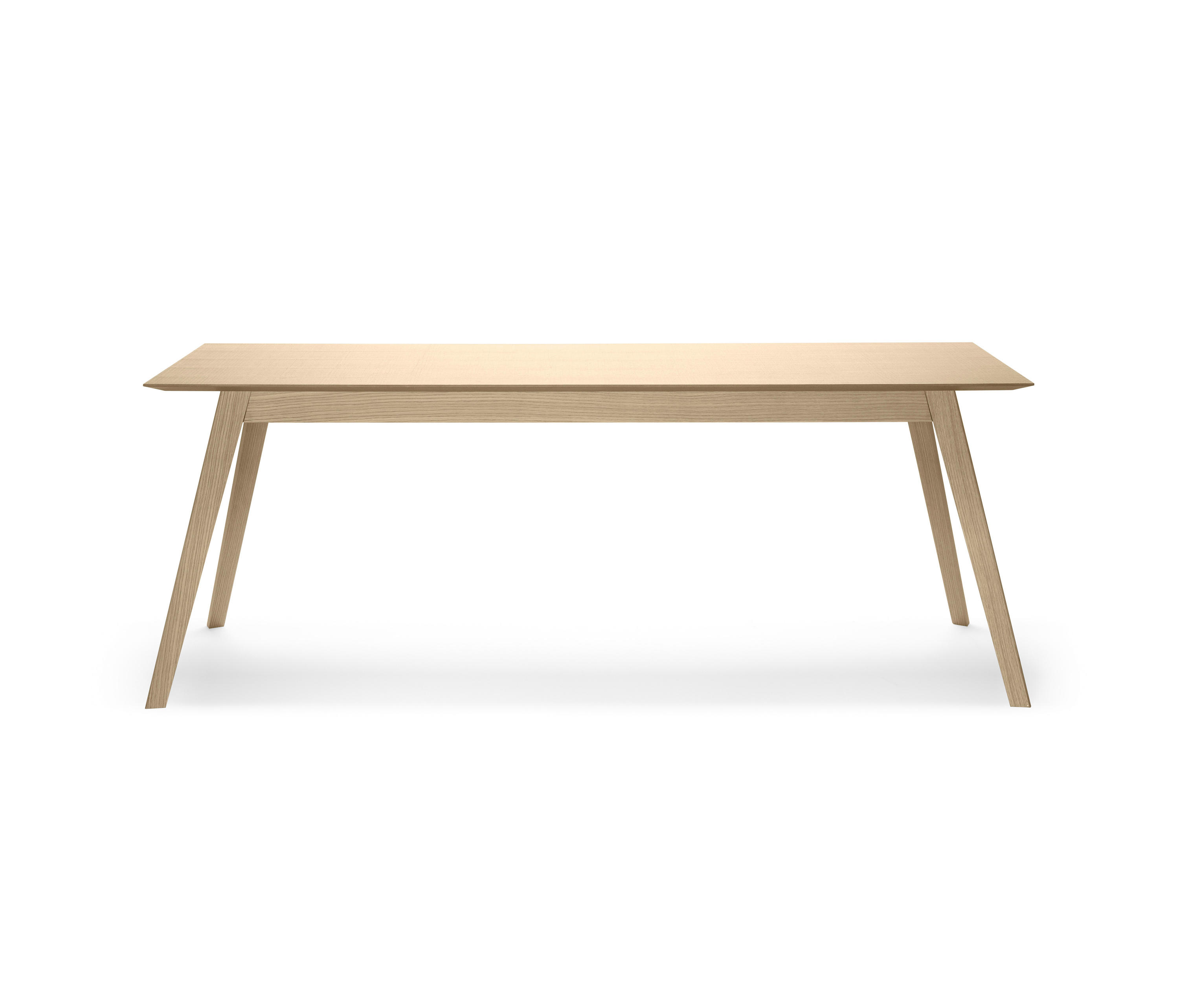 AISE TABLE - Dining tables TREKU | Architonic