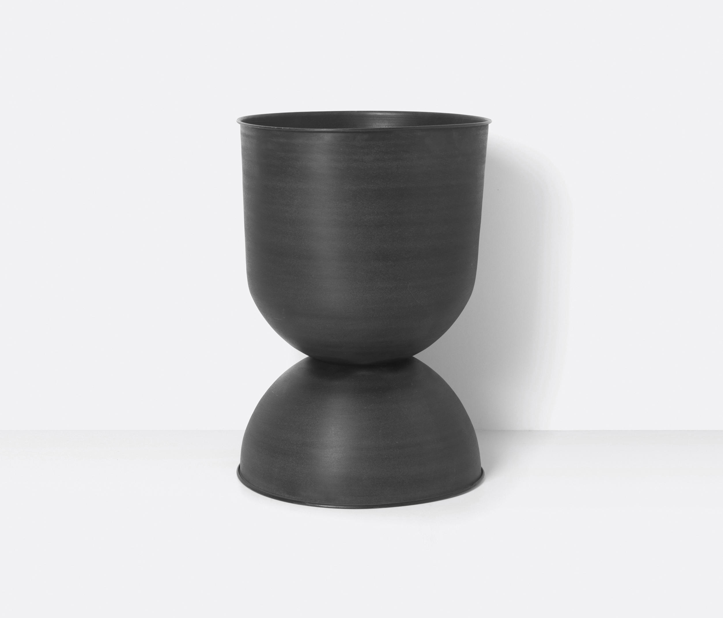 Hourglass Pot - Large - Black | Architonic