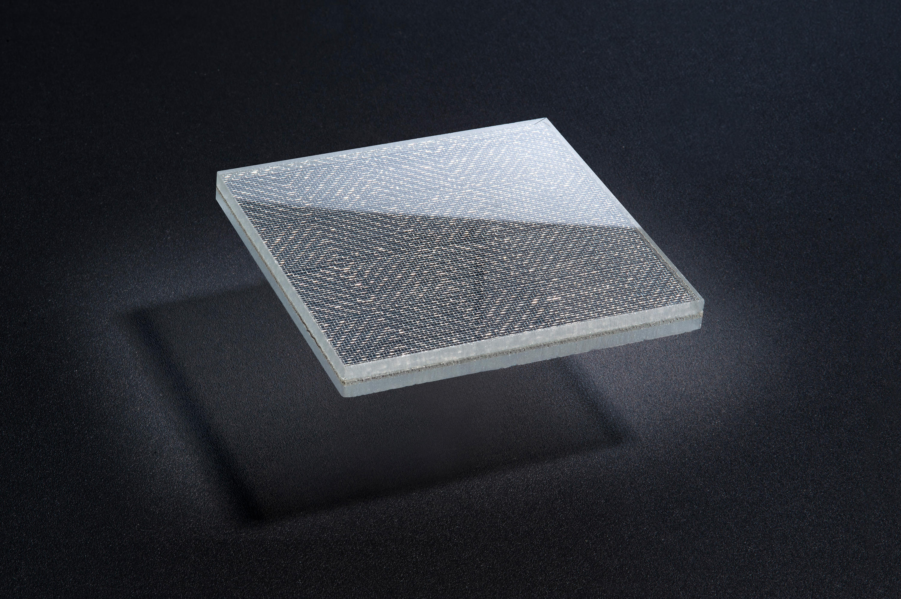Silver Diamond Sparkle fabric mesh architectural laminated glass –  AvantArtGlass