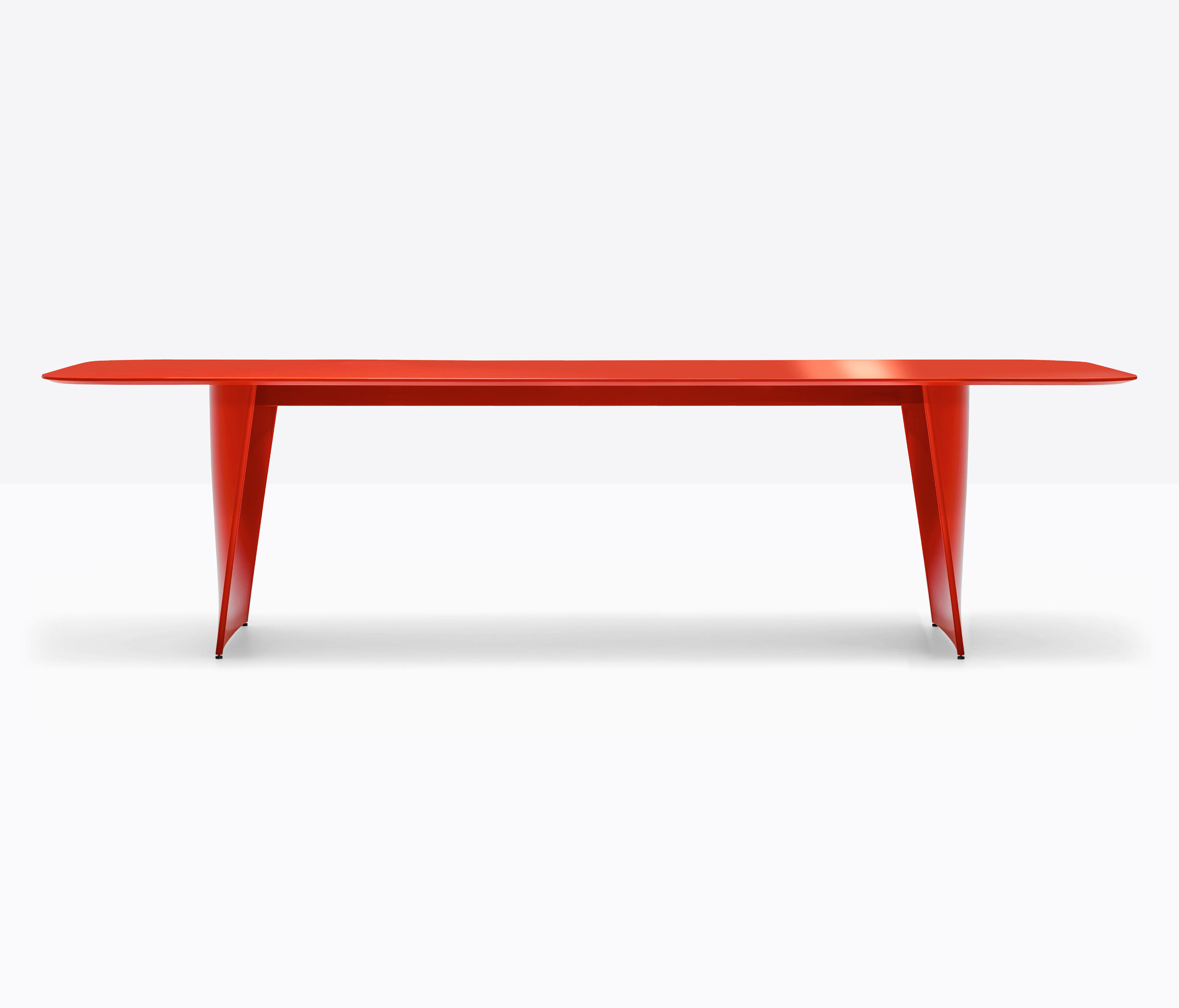 FRANK - Dining tables from PEDRALI | Architonic