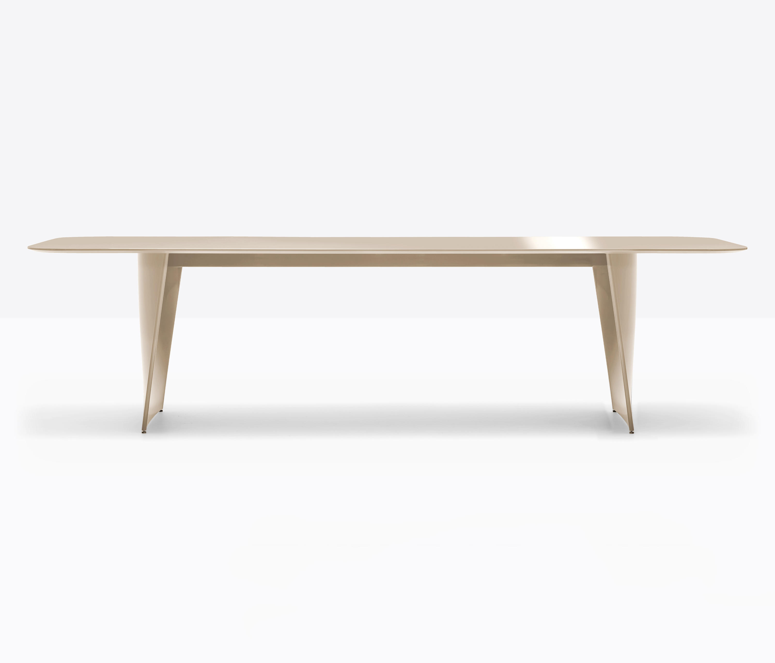 FRANK - Dining tables from PEDRALI | Architonic