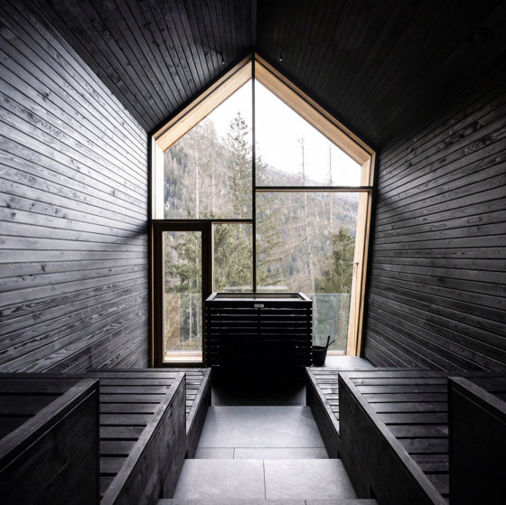 Sauna escapes that warm up users with natural wellness