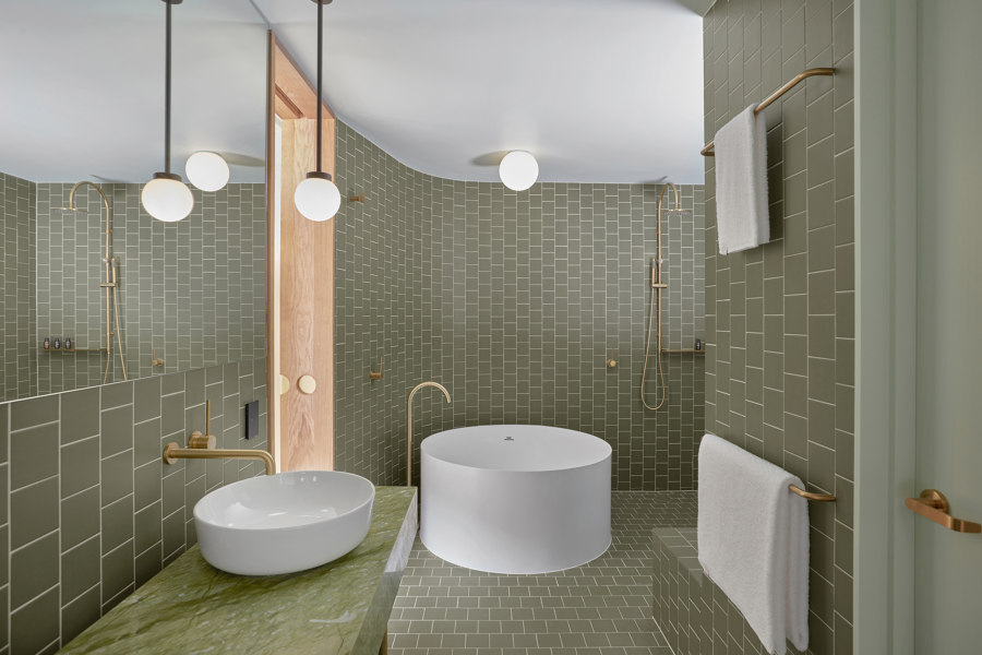 Water worlds: the new hotel-bathroom experience | Novità