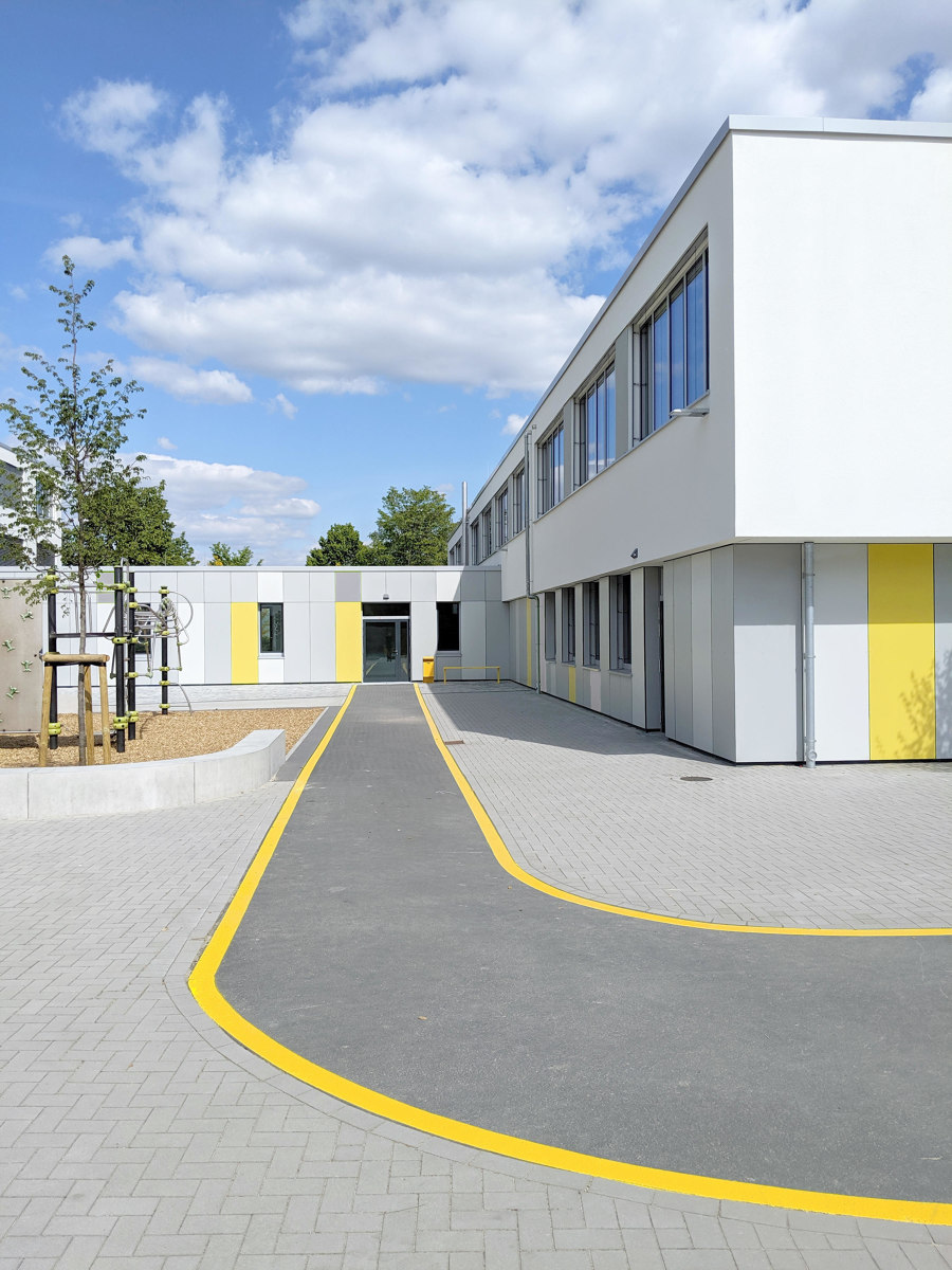 Flying colours: chromatic school spaces | Novedades