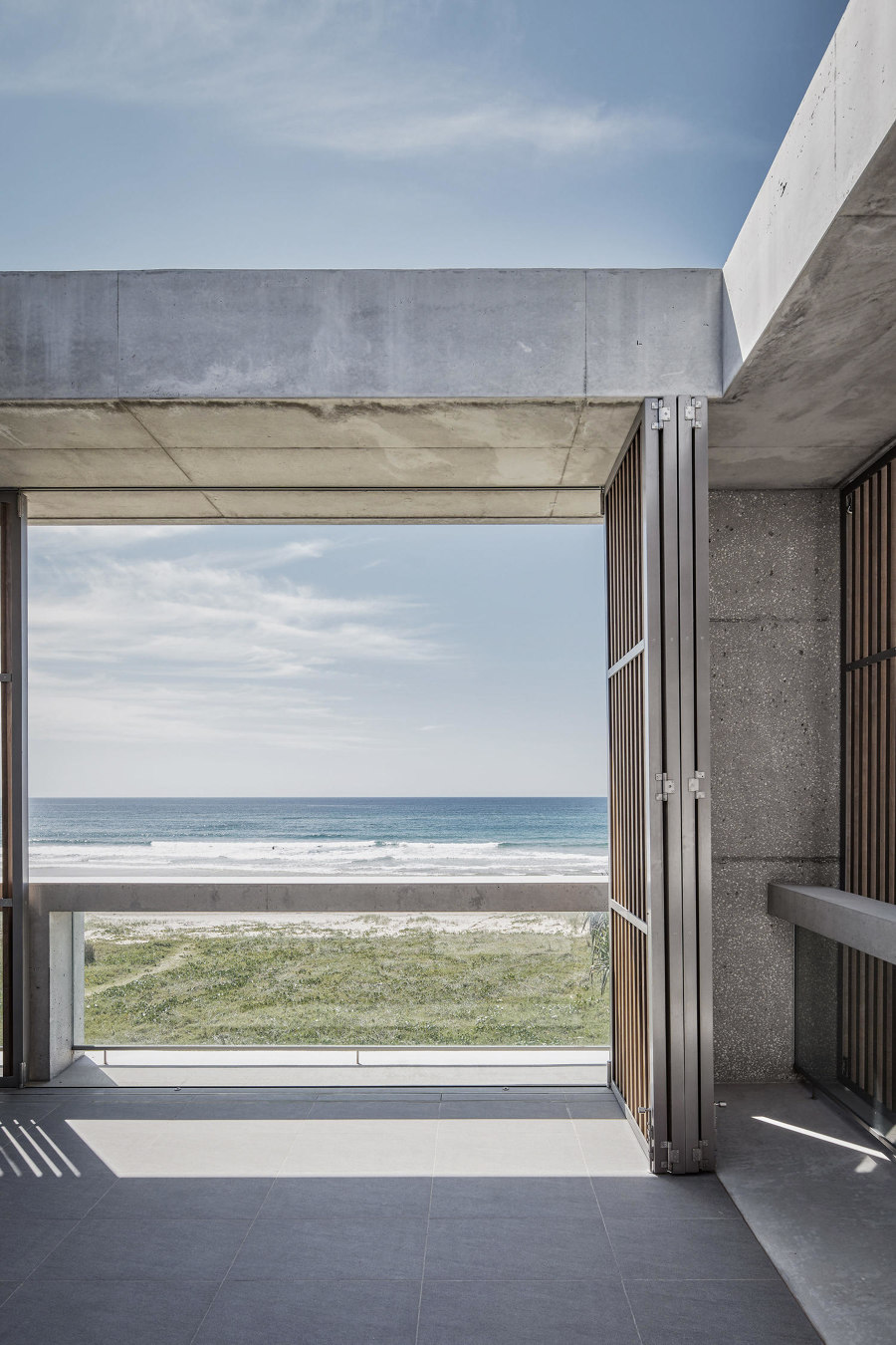 Shore thing: new beach-house projects | Nouveautés