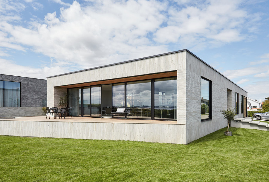Hierarchy thinking by the sea | Architektur