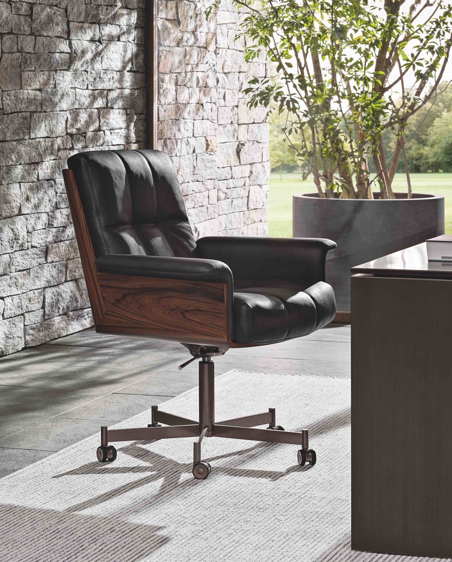 Flexibility and elegance in workspaces with Minotti | News