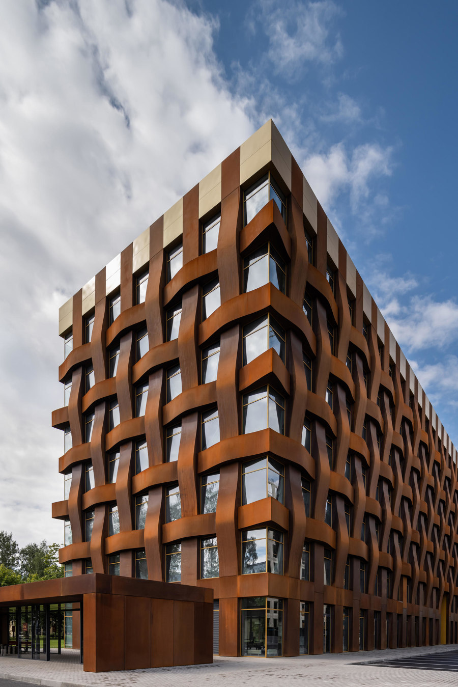 Industrial designs on contemporary facades | Novedades